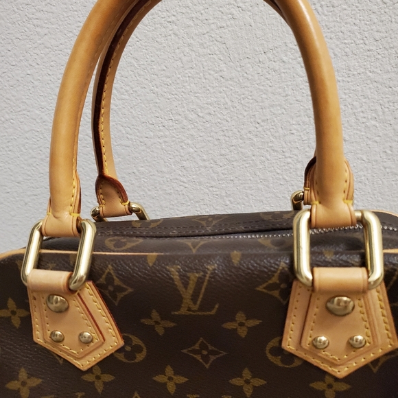 Authentic Louis Vuitton Manhattan PM purse - Picture 4 of 14